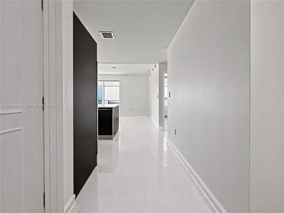 For Rent: $4,795 (2 beds, 2 baths, 1180 Square Feet)