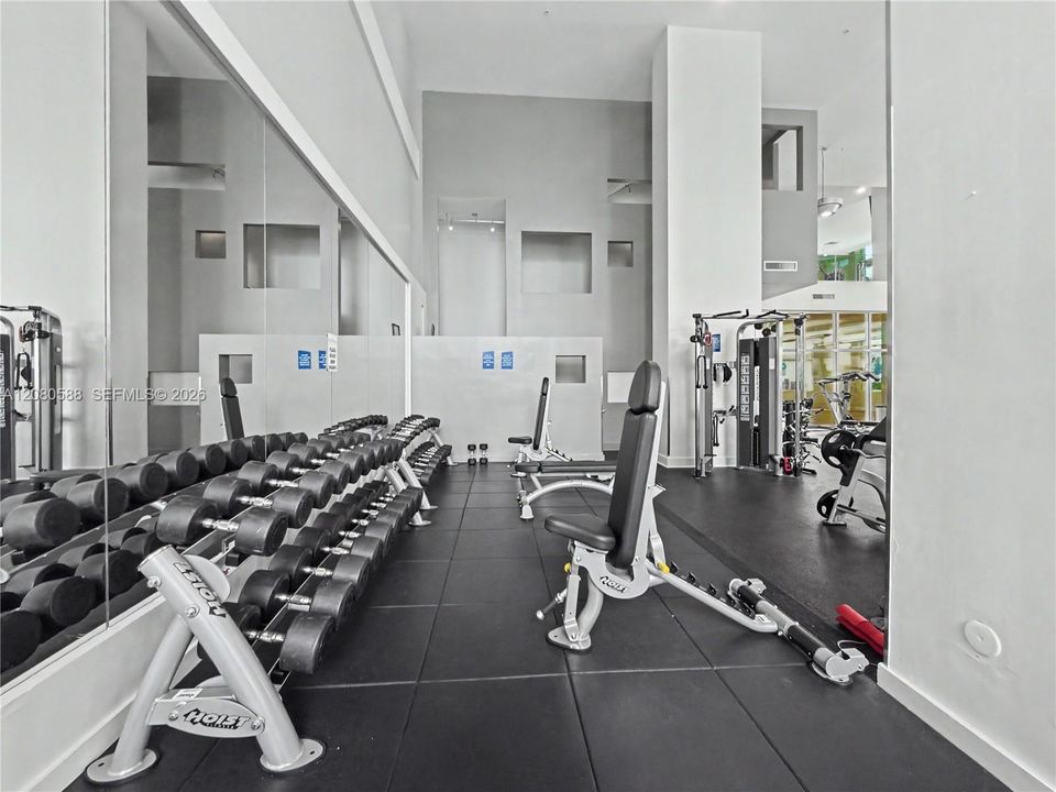 For Rent: $4,795 (2 beds, 2 baths, 1180 Square Feet)