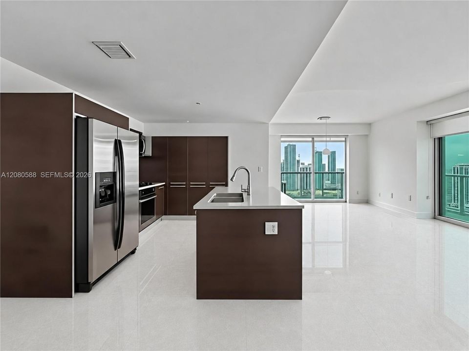 For Rent: $4,795 (2 beds, 2 baths, 1180 Square Feet)