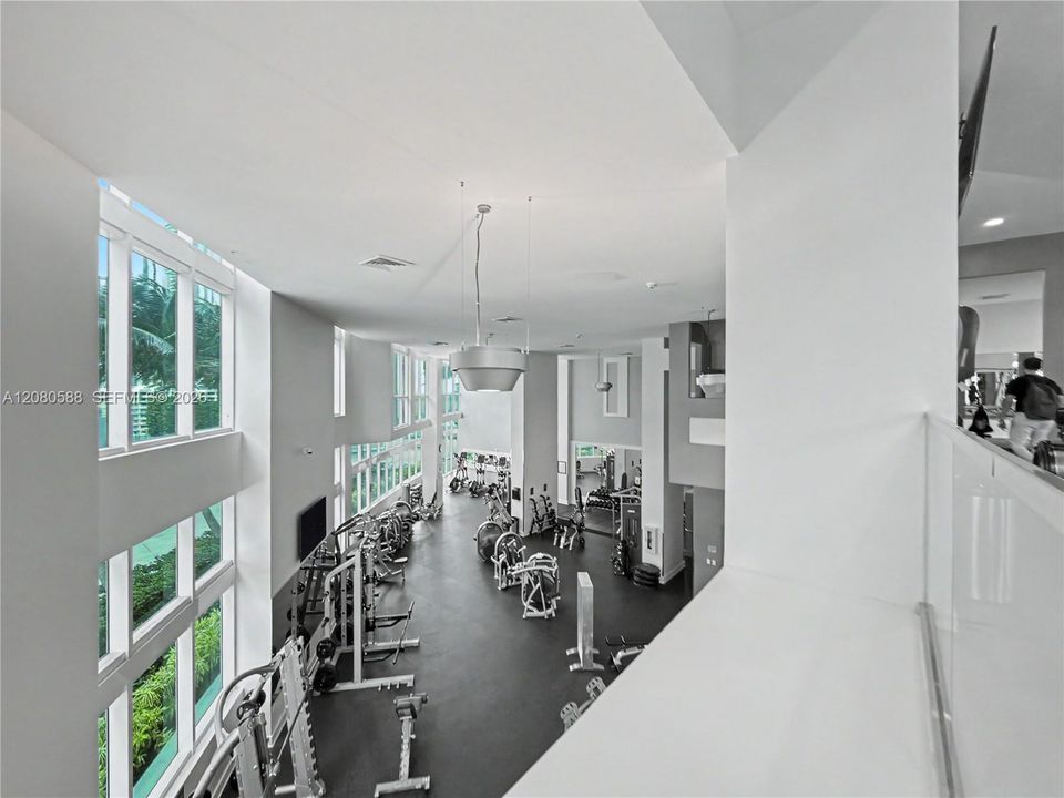 For Rent: $4,795 (2 beds, 2 baths, 1180 Square Feet)