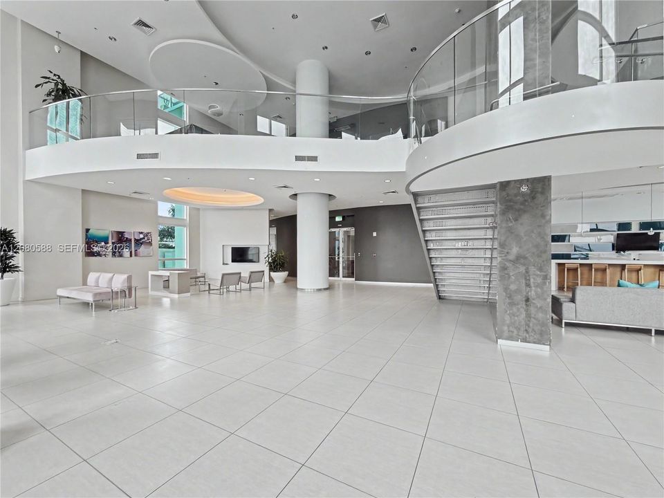 For Rent: $4,795 (2 beds, 2 baths, 1180 Square Feet)