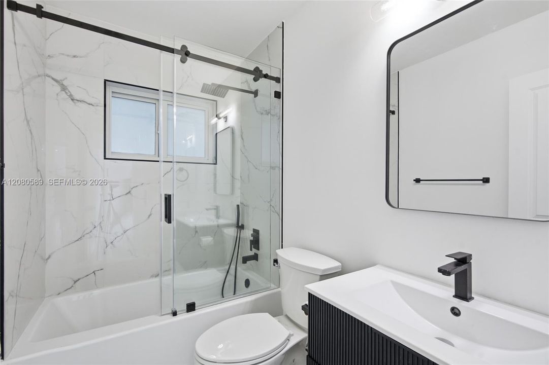 En Venta: $687,000 (3 camas, 2 baños, 1454 Pies cuadrados)