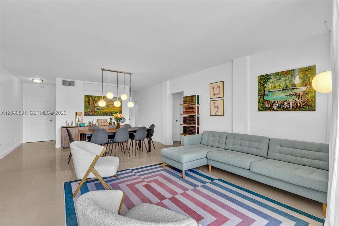 For Rent: $3,250 (1 beds, 1 baths, 1200 Square Feet)