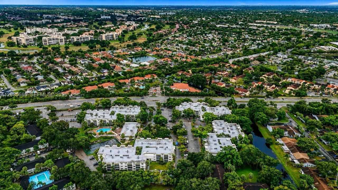 For Rent: $2,000 (2 beds, 2 baths, 1252 Square Feet)