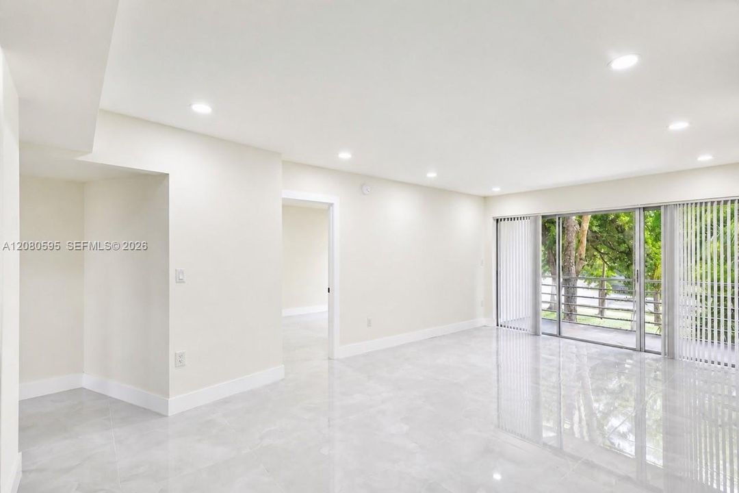 For Rent: $2,000 (2 beds, 2 baths, 1252 Square Feet)