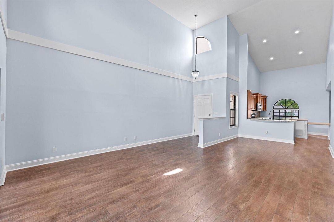 6-web-or-mls-A7400435