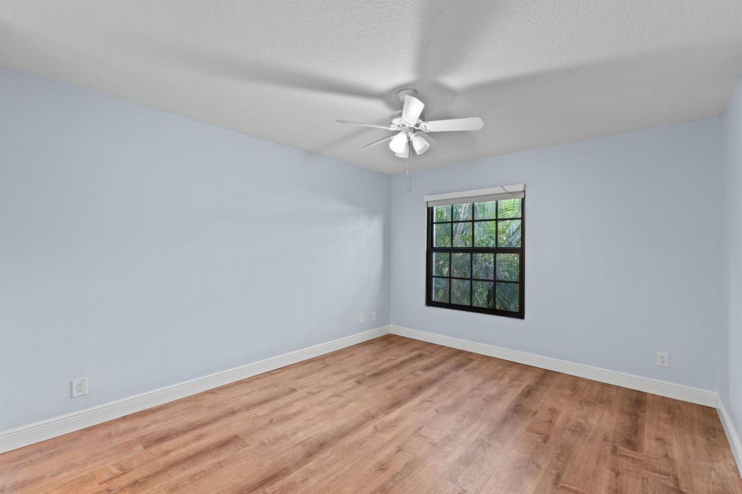 36-web-or-mls-A7400432