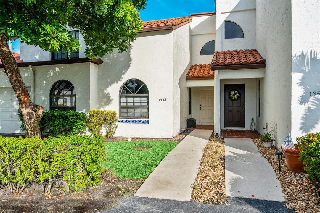 4-web-or-mls-A7400675