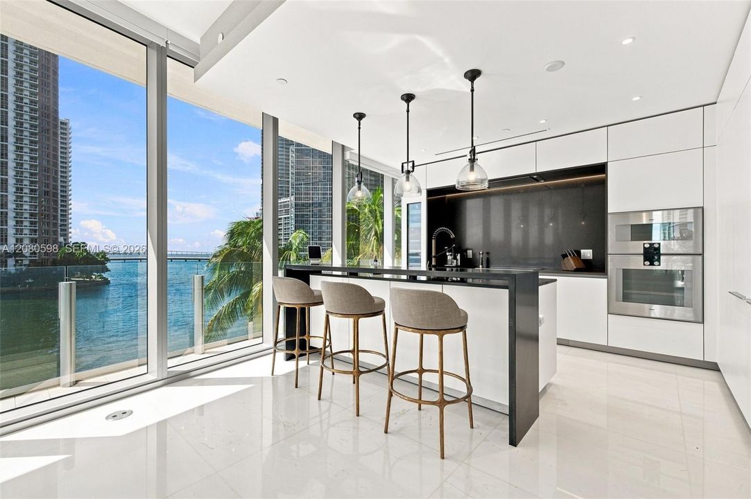 For Rent: $39,000 (3 beds, 3 baths, 3127 Square Feet)