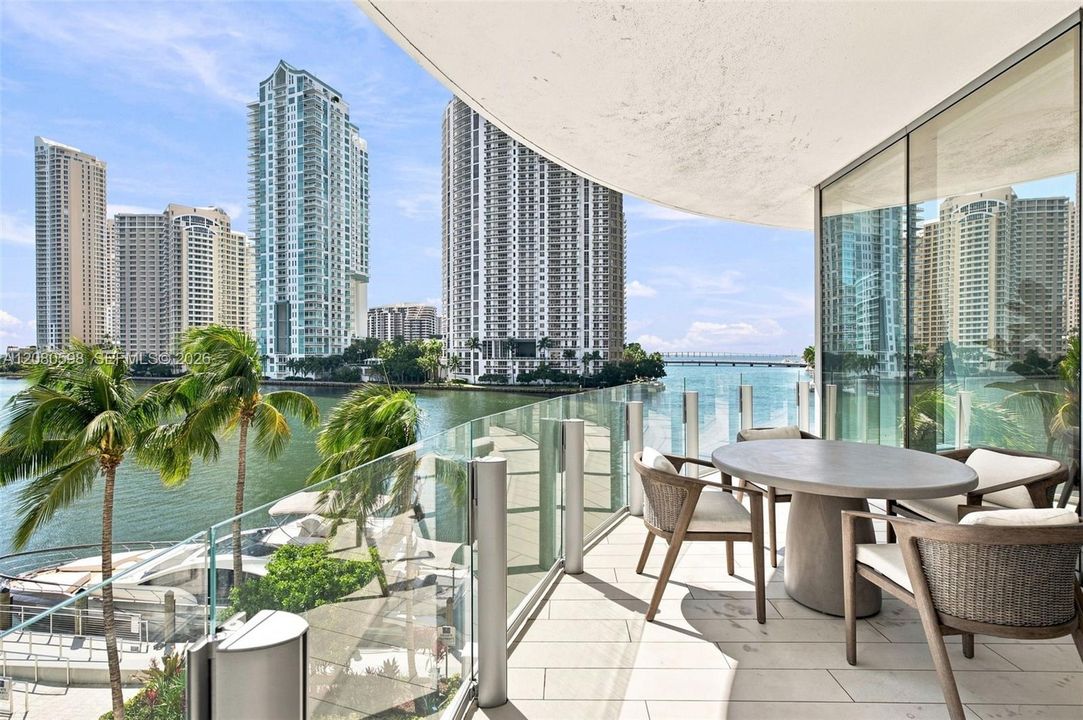 For Rent: $39,000 (3 beds, 3 baths, 3127 Square Feet)