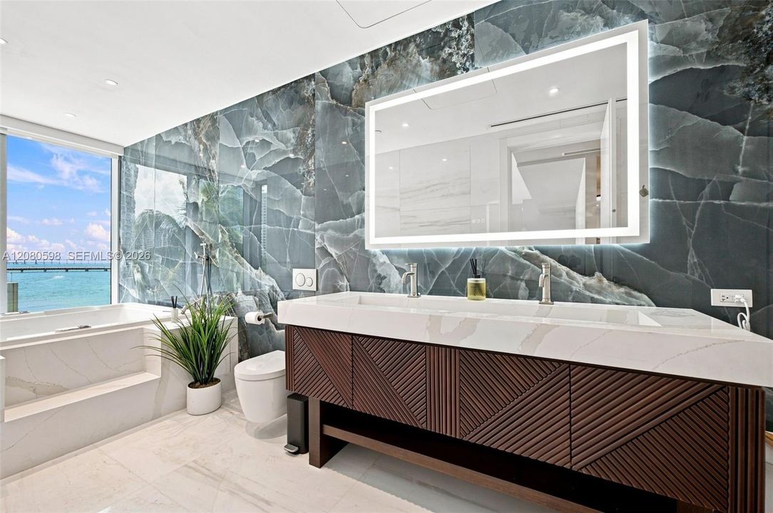 For Rent: $39,000 (3 beds, 3 baths, 3127 Square Feet)