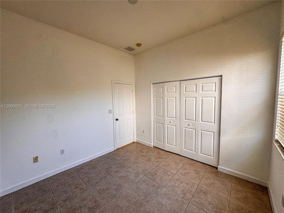 For Sale: $469,900 (4 beds, 3 baths, 1958 Square Feet)