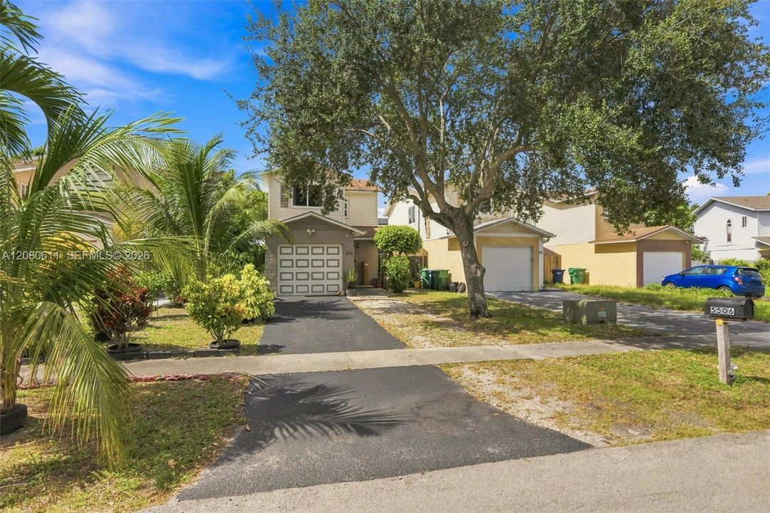 For Sale: $400,000 (3 beds, 2 baths, 1348 Square Feet)