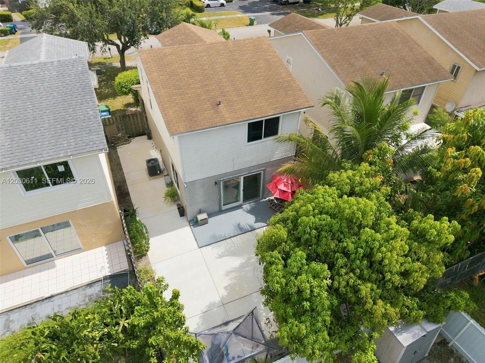 For Sale: $400,000 (3 beds, 2 baths, 1348 Square Feet)