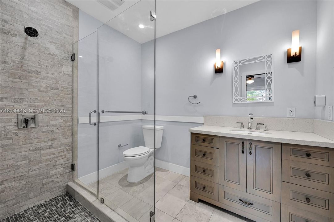 For Sale: $2,975,000 (5 beds, 4 baths, 4596 Square Feet)