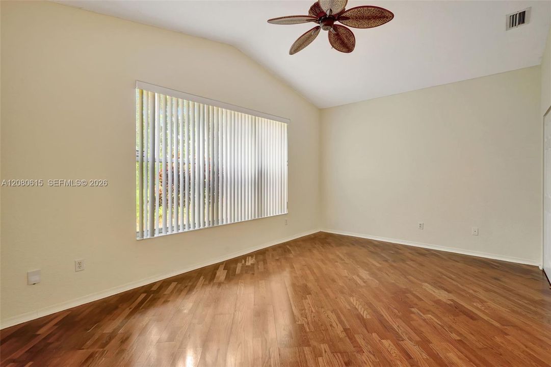 For Rent: $3,650 (3 beds, 2 baths, 1774 Square Feet)