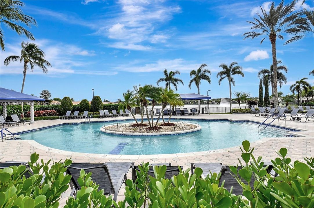 For Rent: $3,650 (3 beds, 2 baths, 1774 Square Feet)