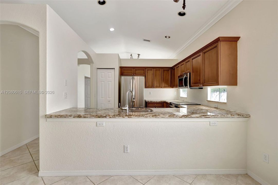 For Rent: $3,650 (3 beds, 2 baths, 1774 Square Feet)