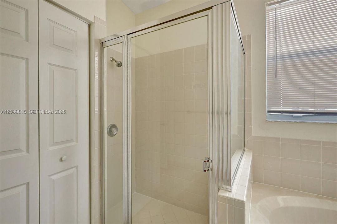 For Rent: $3,650 (3 beds, 2 baths, 1774 Square Feet)