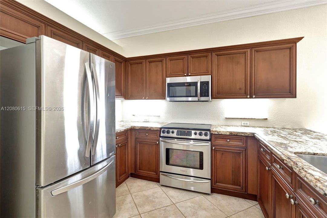 For Rent: $3,650 (3 beds, 2 baths, 1774 Square Feet)
