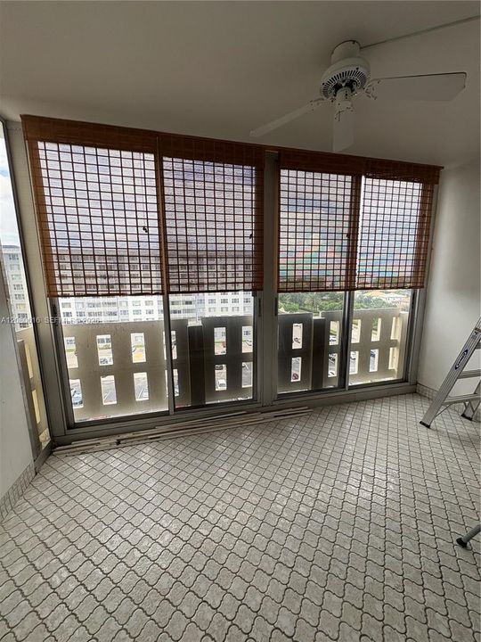 For Sale: $115,000 (2 beds, 2 baths, 1132 Square Feet)