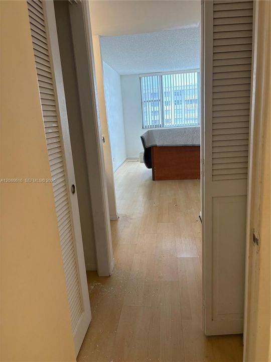 For Sale: $115,000 (2 beds, 2 baths, 1132 Square Feet)