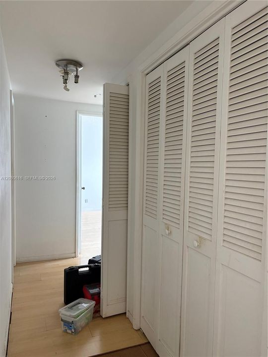 For Sale: $115,000 (2 beds, 2 baths, 1132 Square Feet)