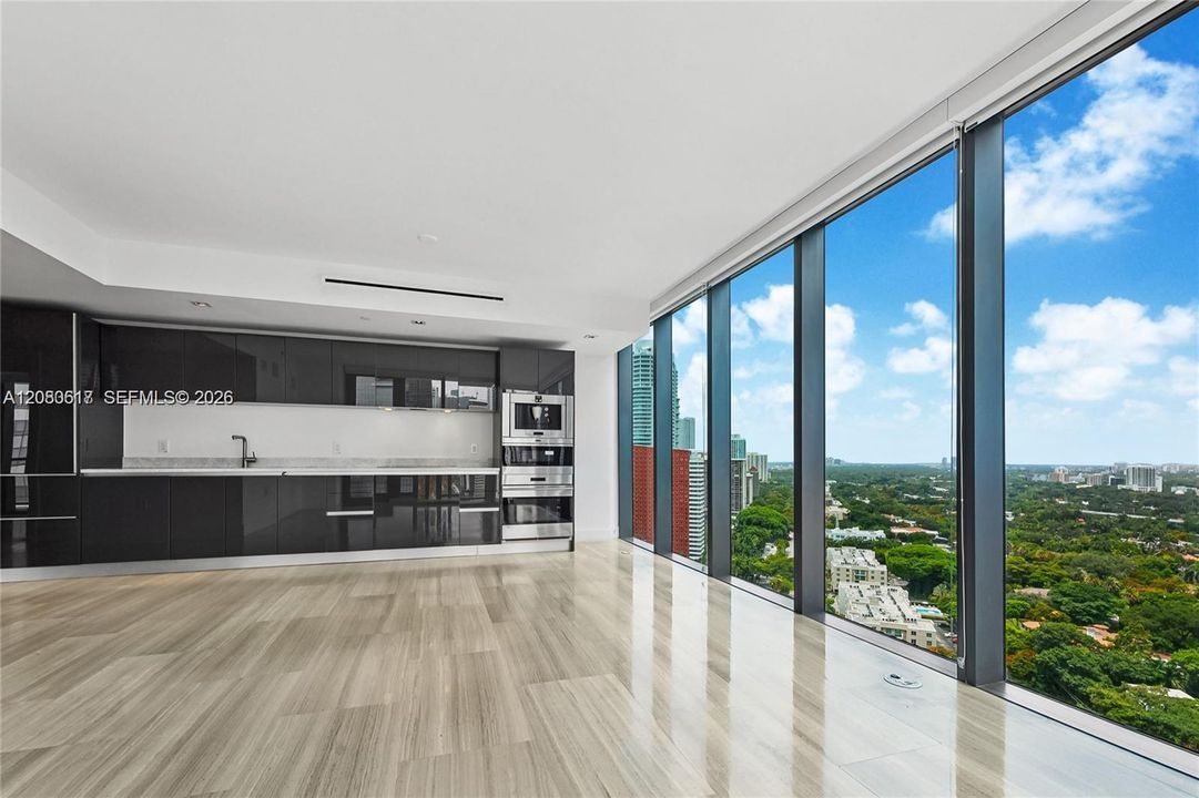 For Rent: $6,200 (1 beds, 1 baths, 806 Square Feet)