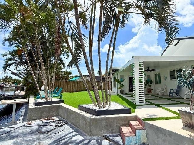 For Sale: $1,500,000 (4 beds, 4 baths, 3435 Square Feet)