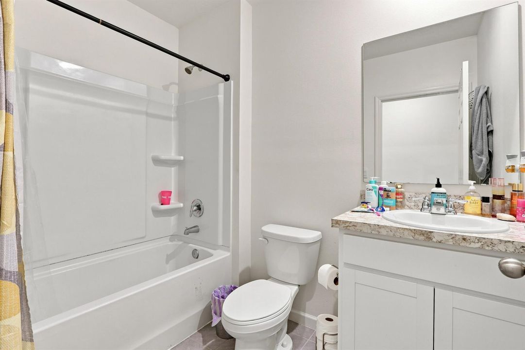 23_23. bathroom