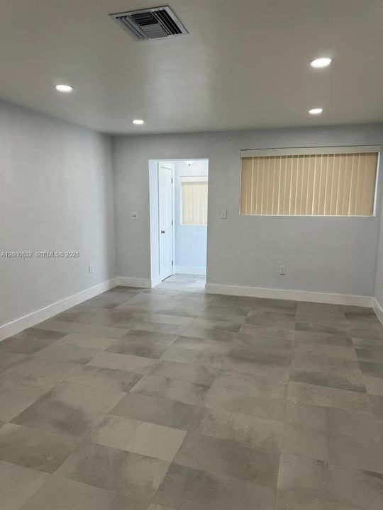 For Rent: $3,200 (3 beds, 2 baths, 1990 Square Feet)