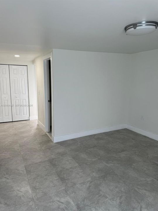 For Rent: $3,200 (3 beds, 2 baths, 1990 Square Feet)