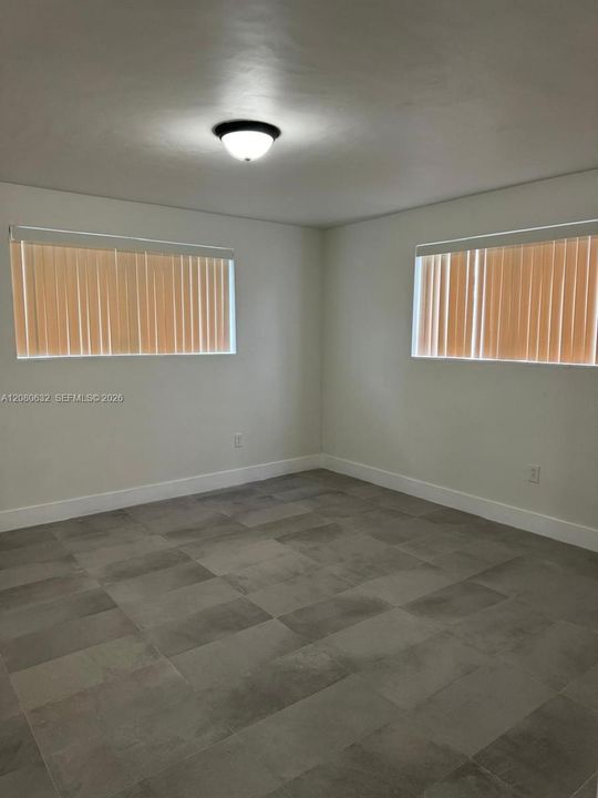 For Rent: $3,200 (3 beds, 2 baths, 1990 Square Feet)