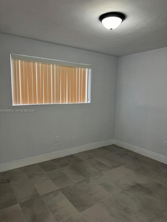 For Rent: $3,200 (3 beds, 2 baths, 1990 Square Feet)