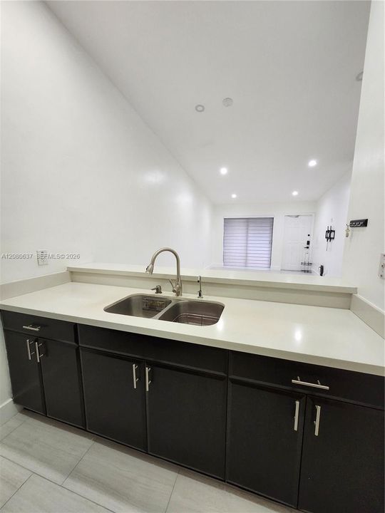 En Renta: $2,300 (2 camas, 2 baños, 900 Pies cuadrados)