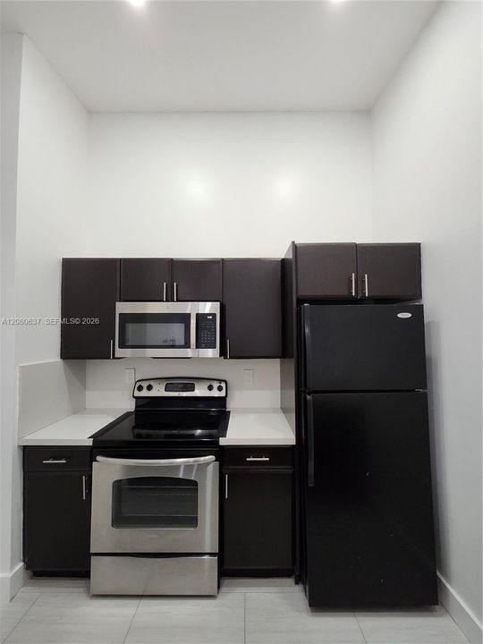 En Renta: $2,300 (2 camas, 2 baños, 900 Pies cuadrados)