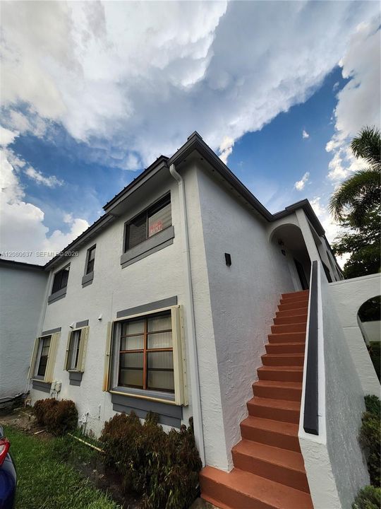 En Renta: $2,300 (2 camas, 2 baños, 900 Pies cuadrados)
