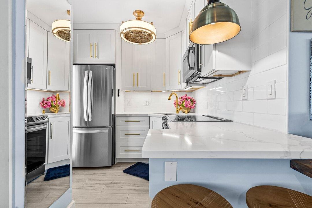 012-629Southeast19thAvenue-702-Deerfield