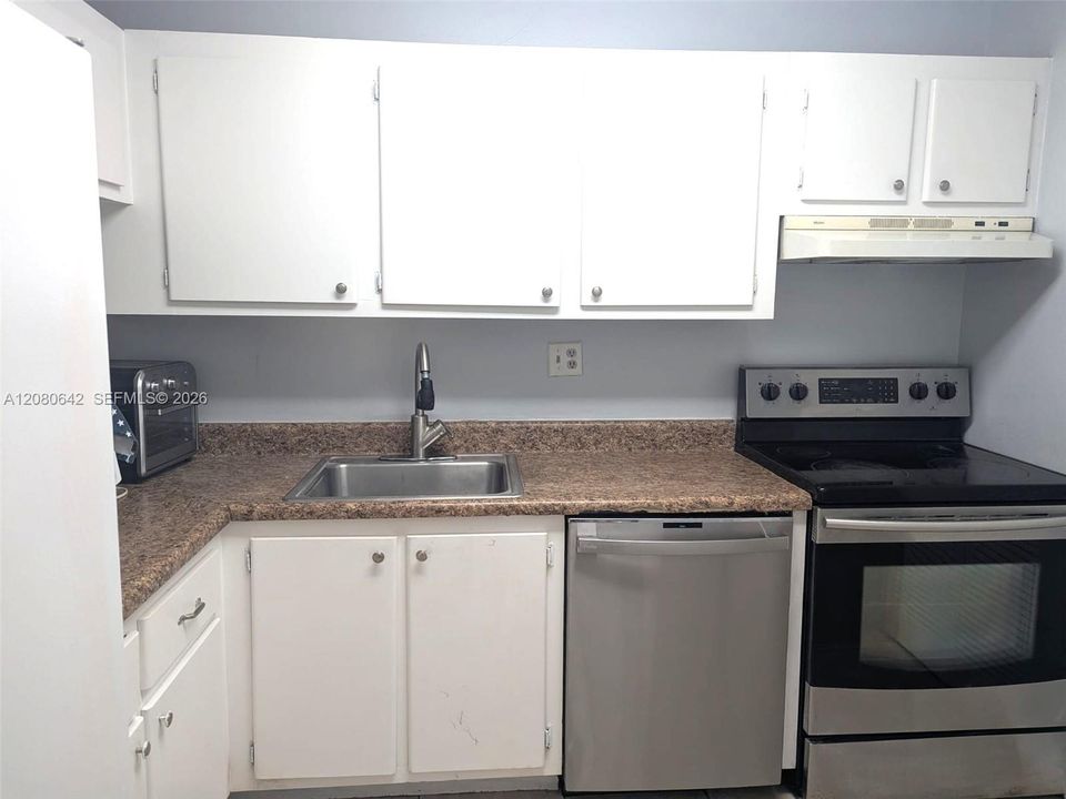 En Venta: $145,000 (2 camas, 2 baños, 949 Pies cuadrados)