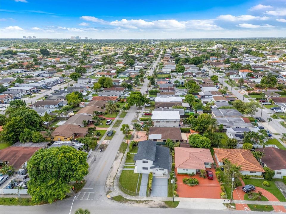 En Venta: $1,050,000 (0 camas, 0 baños, 2193 Pies cuadrados)