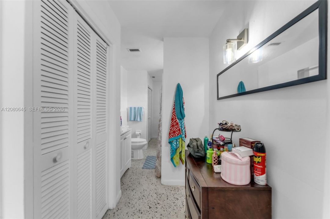 En Venta: $1,050,000 (0 camas, 0 baños, 2193 Pies cuadrados)