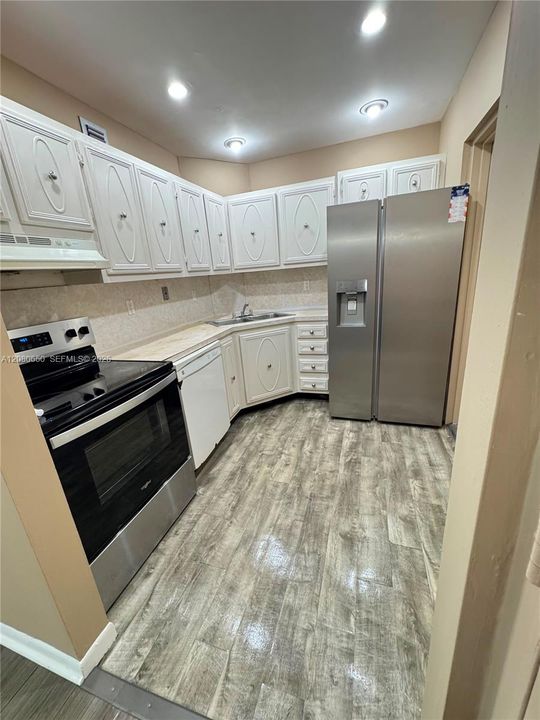 En Venta: $225,000 (2 camas, 2 baños, 1050 Pies cuadrados)