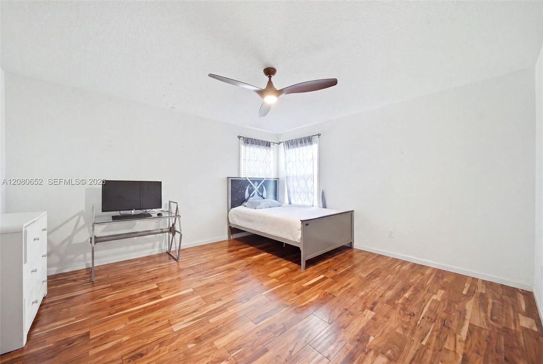 En Venta: $610,000 (5 camas, 3 baños, 0 Pies cuadrados)