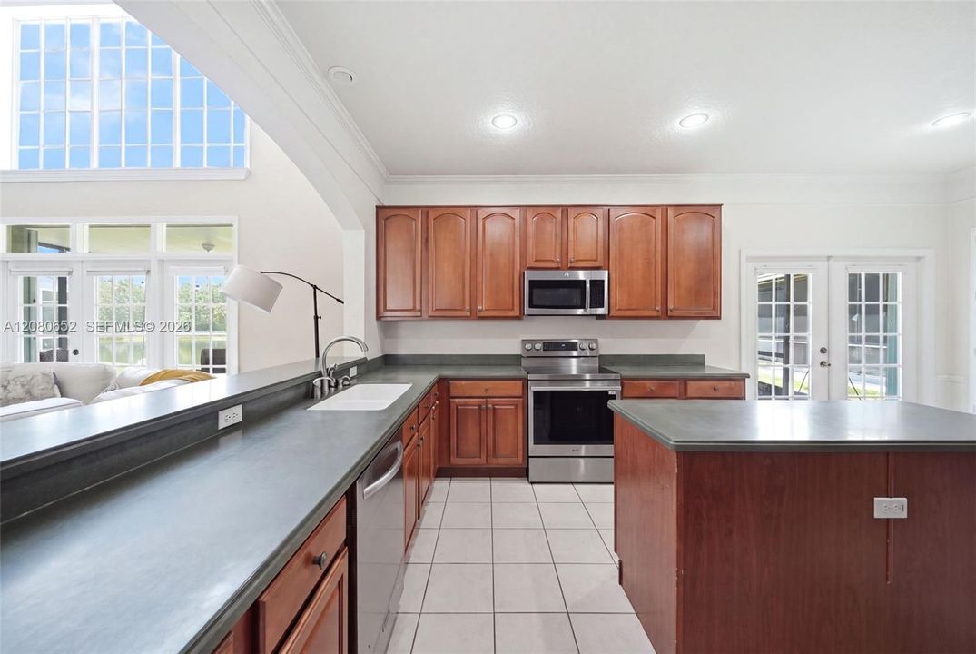 En Venta: $610,000 (5 camas, 3 baños, 0 Pies cuadrados)