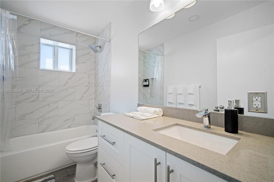 For Rent: $3,800 (3 beds, 2 baths, 1667 Square Feet)
