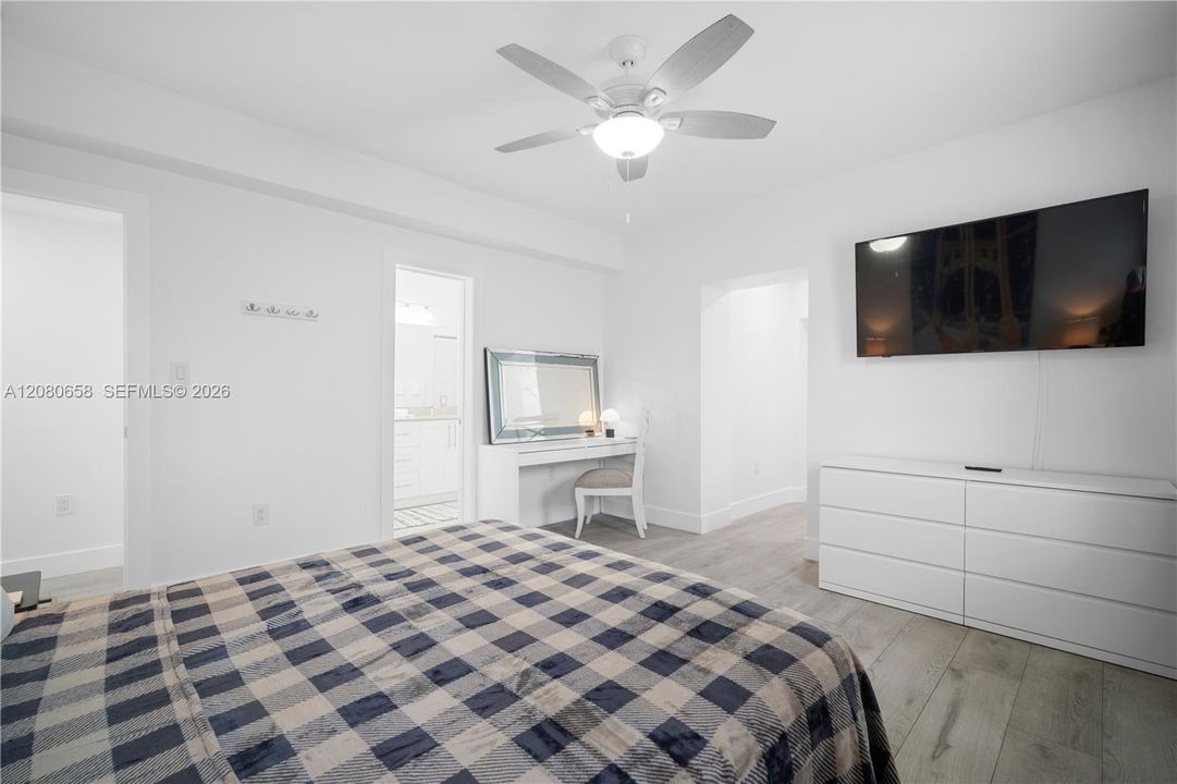For Rent: $3,800 (3 beds, 2 baths, 1667 Square Feet)