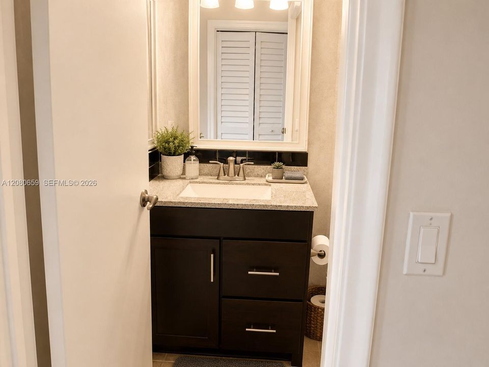 En Venta: $126,500 (1 camas, 1 baños, 703 Pies cuadrados)