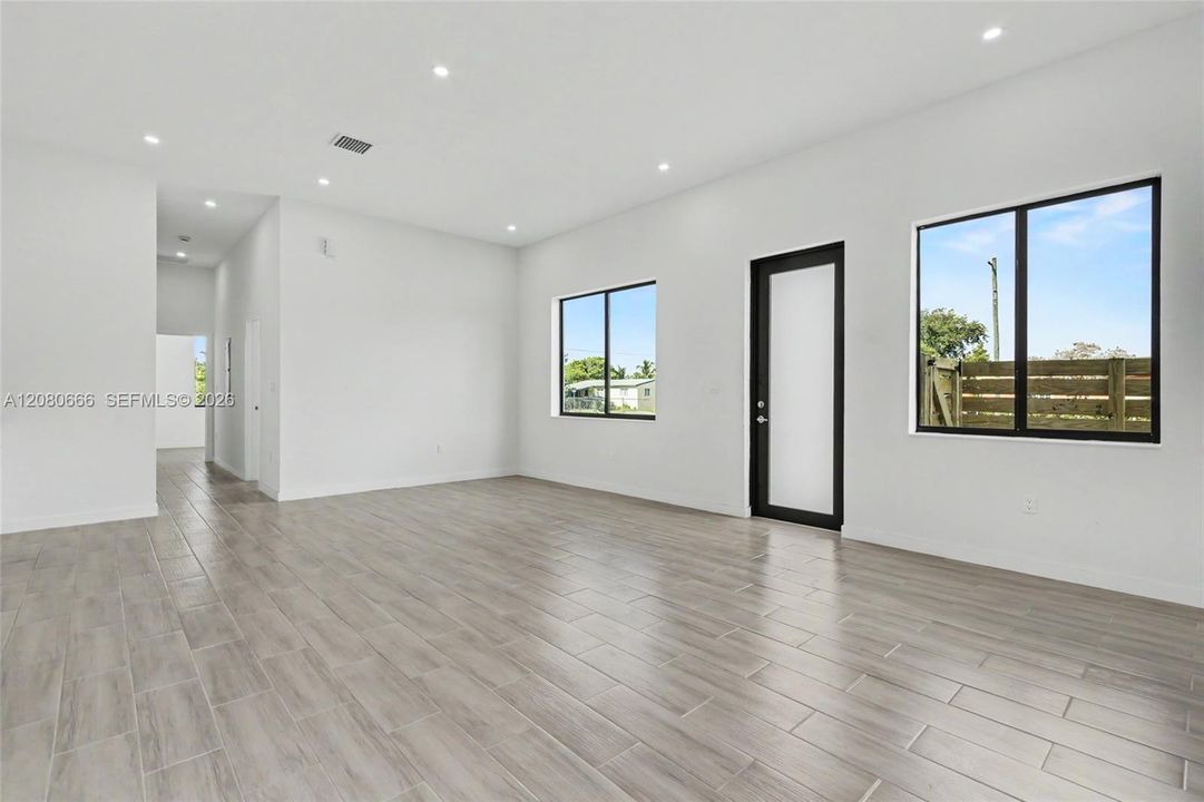 For Sale: $829,900 (0 beds, 0 baths, 2668 Square Feet)