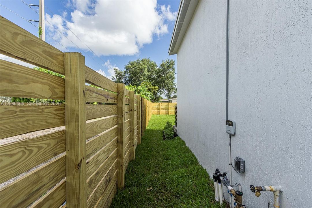 For Sale: $829,900 (0 beds, 0 baths, 2668 Square Feet)
