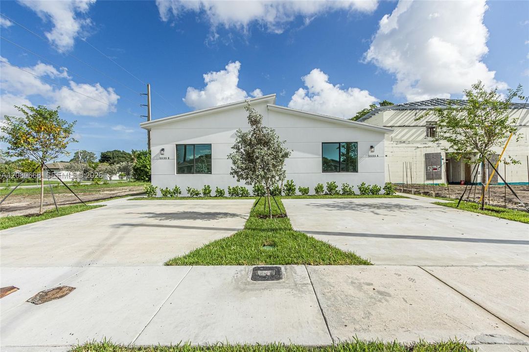 For Sale: $829,900 (0 beds, 0 baths, 2668 Square Feet)